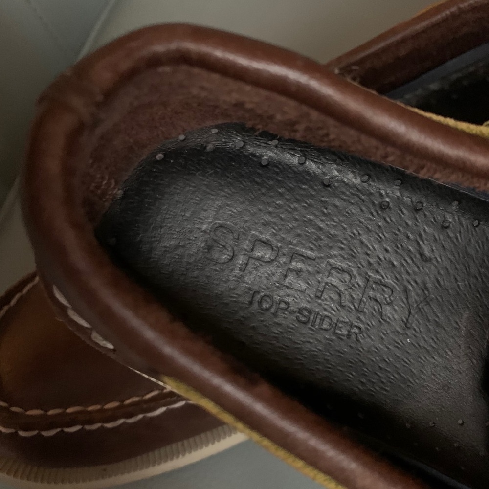 SPERRY TOPSIDER BOAT SHOES | WORN 2X | BARELY WORN